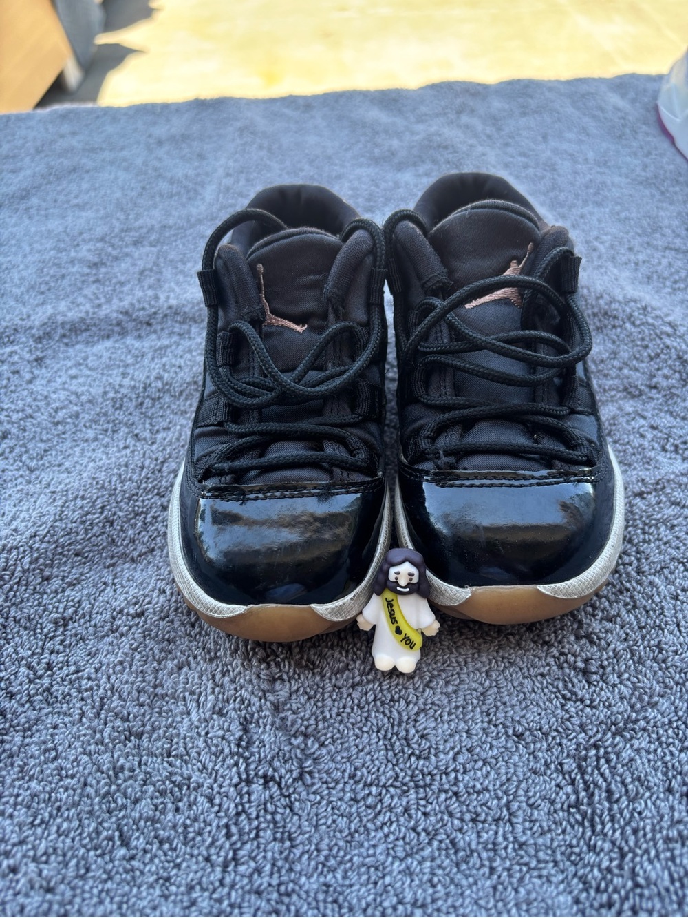 Jordan Kids Black Patent Low-Top Sneakers with Gum Soles
